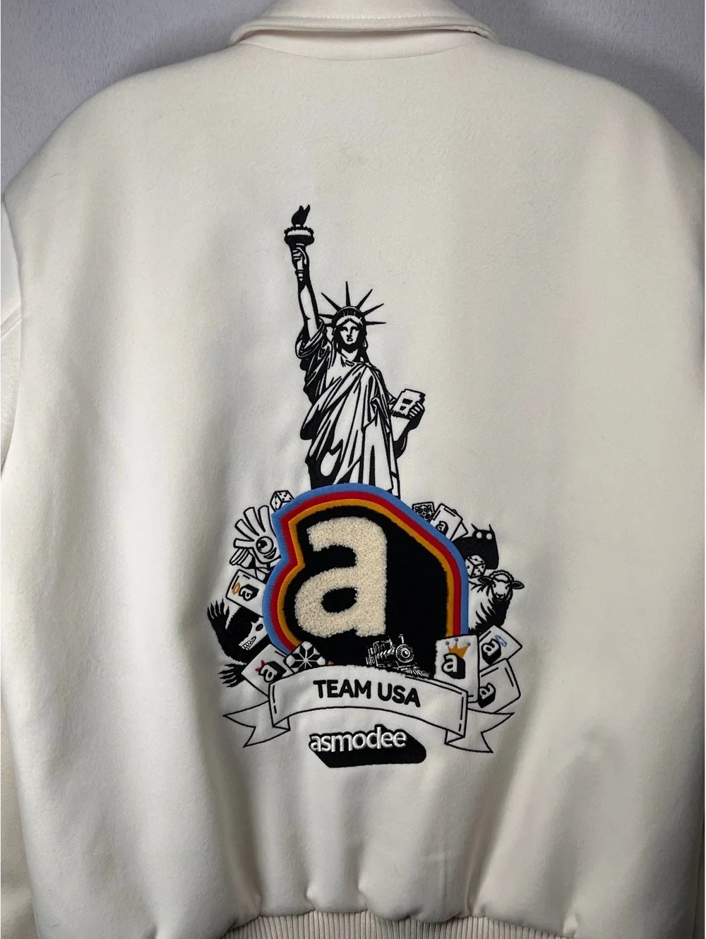asmodee Team USA Statue of Liberty White Quilted Varsity Jacket Size S NWT